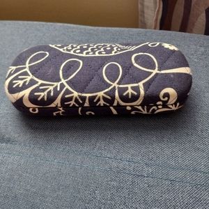 Vera Bradley Clam Shell Eyeglass case, blue/white floral